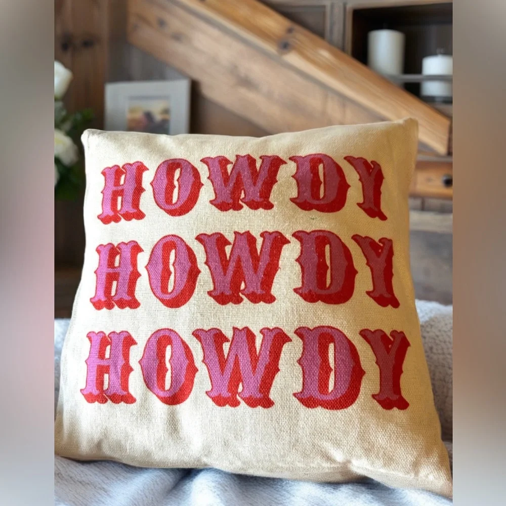 “Howdy” Decorative Throw Pillow